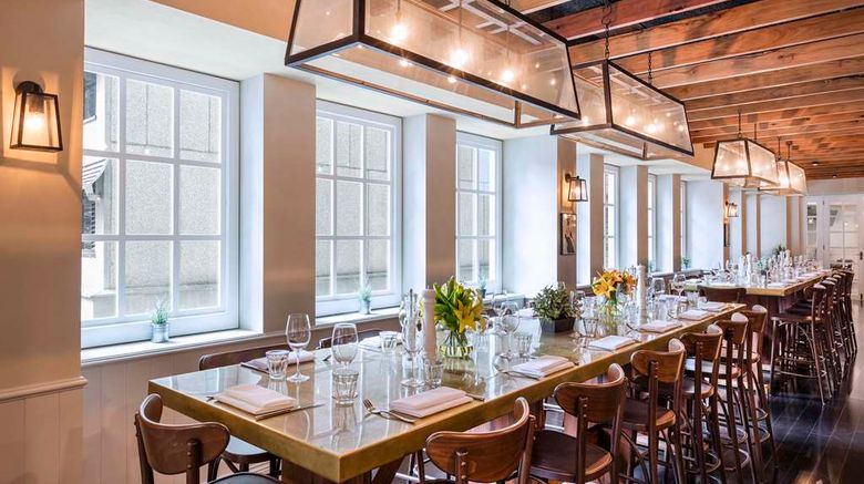 <b>The Tank Stream Hotel Restaurant</b>. Images powered by <a href="https://iceportal.shijigroup.com/" title="IcePortal" target="_blank">IcePortal</a>.