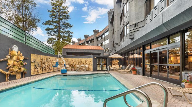 <b>Hilton Vacation Club Tahoe Seasons Pool</b>. Images powered by <a href="https://iceportal.shijigroup.com/" title="IcePortal" target="_blank">IcePortal</a>.