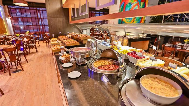 <b>Radisson Hotel Paulista Sao Paulo Restaurant</b>. Images powered by <a href="https://iceportal.shijigroup.com/" title="IcePortal" target="_blank">IcePortal</a>.