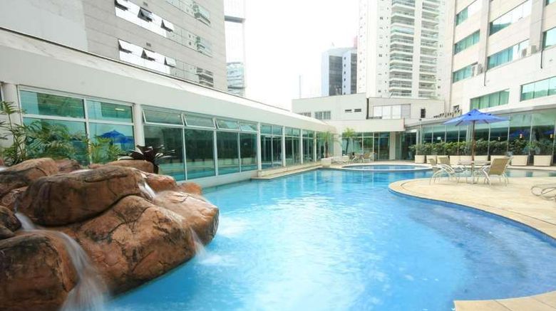 <b>Radisson Vila Olimpia Sao Paulo Pool</b>. Images powered by <a href="https://iceportal.shijigroup.com/" title="IcePortal" target="_blank">IcePortal</a>.