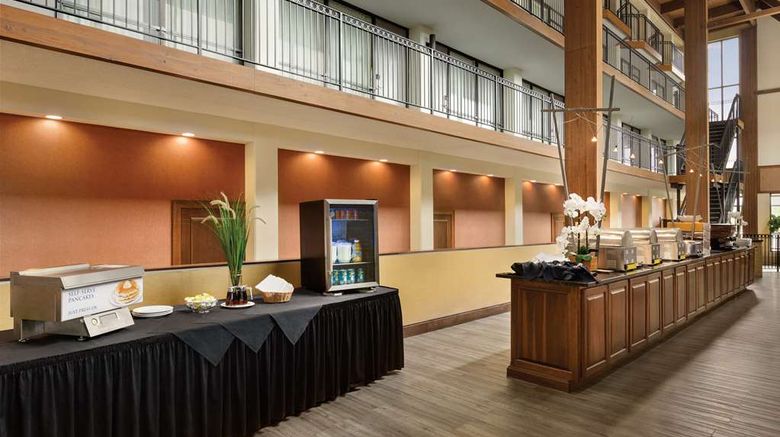 <b>Radisson Hotel Lenexa Overland Park Restaurant</b>. Images powered by <a href="https://iceportal.shijigroup.com/" title="IcePortal" target="_blank">IcePortal</a>.