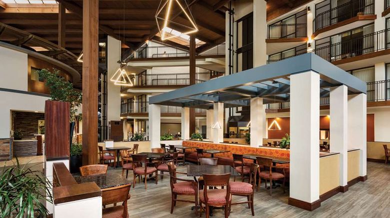 <b>Radisson Hotel Lenexa Overland Park Restaurant</b>. Images powered by <a href="https://iceportal.shijigroup.com/" title="IcePortal" target="_blank">IcePortal</a>.