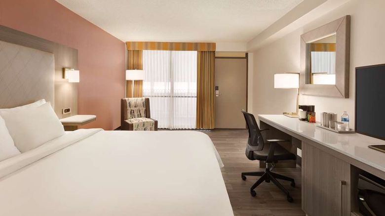 <b>Radisson Hotel Lenexa Overland Park Room</b>. Images powered by <a href="https://iceportal.shijigroup.com/" title="IcePortal" target="_blank">IcePortal</a>.