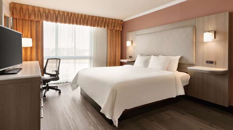 <b>Radisson Hotel Lenexa Overland Park Suite</b>. Images powered by <a href="https://iceportal.shijigroup.com/" title="IcePortal" target="_blank">IcePortal</a>.