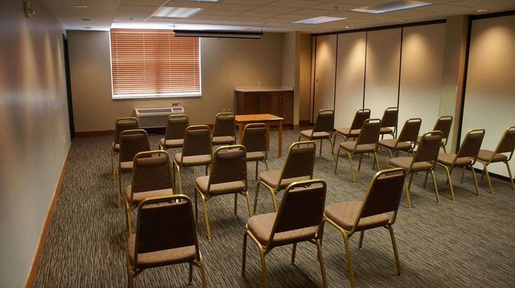 Country Inn and Suites by Radisson Lansing Meeting