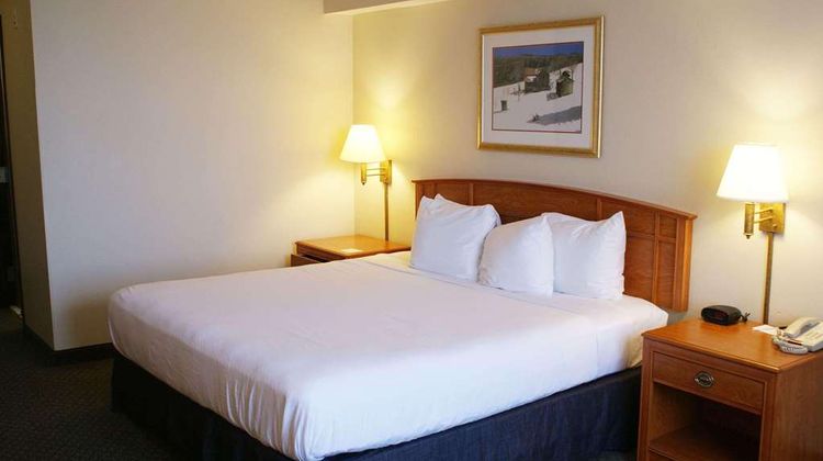 Country Inn and Suites by Radisson Lansing Room