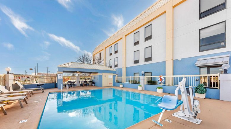 <b>Comfort Inn Killeen Pool</b>. Images powered by <a href="https://iceportal.shijigroup.com/" title="IcePortal" target="_blank">IcePortal</a>.