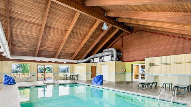 Super 8 by Wyndham Sturtevant/Racine Pool
