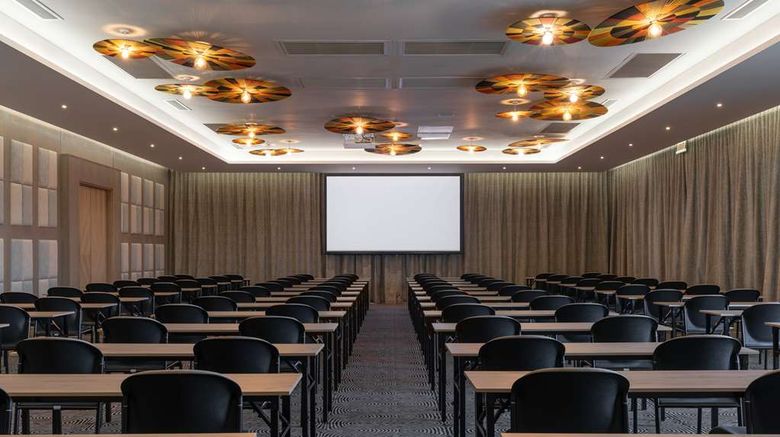 <b>Radisson Safari Hotel Hoedspruit Ballroom</b>. Images powered by <a href="https://iceportal.shijigroup.com/" title="IcePortal" target="_blank">IcePortal</a>.