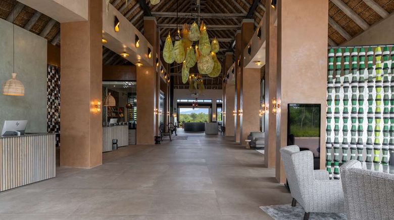 <b>Radisson Safari Hotel Hoedspruit Lobby</b>. Images powered by <a href="https://iceportal.shijigroup.com/" title="IcePortal" target="_blank">IcePortal</a>.
