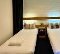 Comfort Inn Gateway Tamworth Room