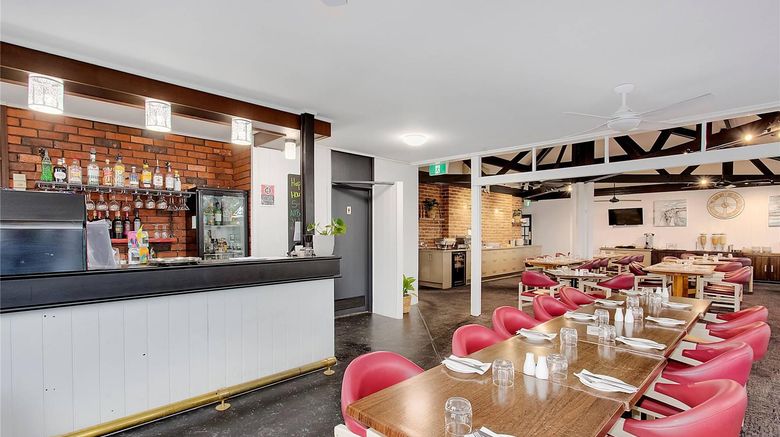 <b>Comfort Inn Gateway Tamworth Restaurant</b>. Images powered by <a href="https://iceportal.shijigroup.com/" title="IcePortal" target="_blank">IcePortal</a>.