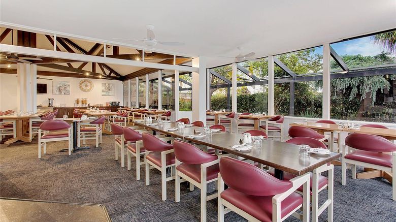 <b>Comfort Inn Gateway Tamworth Restaurant</b>. Images powered by <a href="https://iceportal.shijigroup.com/" title="IcePortal" target="_blank">IcePortal</a>.