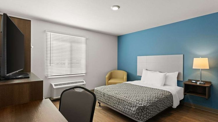 WoodSpring Suites Greeley Room
