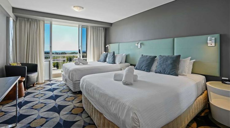 The Gladstone Central Hotel Room