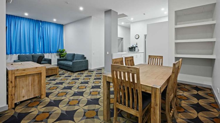 The Gladstone Central Hotel Suite