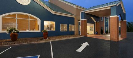 AmericInn & Suites Exterior