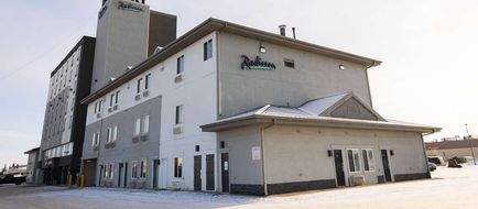 Radisson Hotel Fort St John Exterior