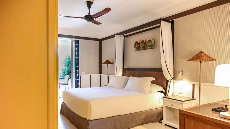 <b>Savoy Hotel and Spa Suite</b>. Images powered by <a href="https://iceportal.shijigroup.com/" title="IcePortal" target="_blank">IcePortal</a>.