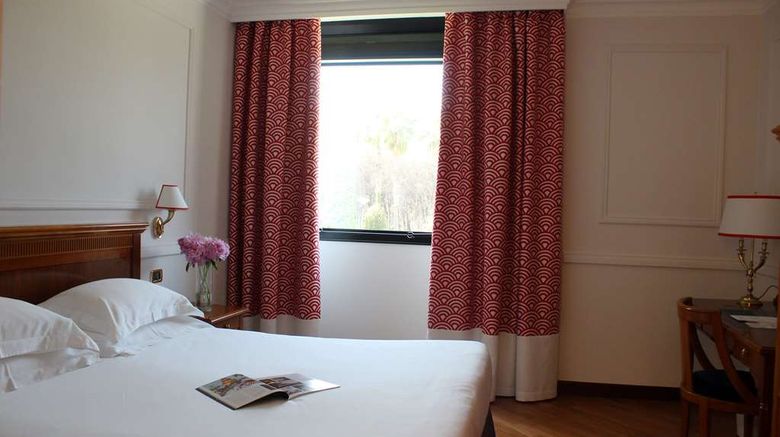 <b>Savoy Hotel and Spa Room</b>. Images powered by <a href="https://iceportal.shijigroup.com/" title="IcePortal" target="_blank">IcePortal</a>.