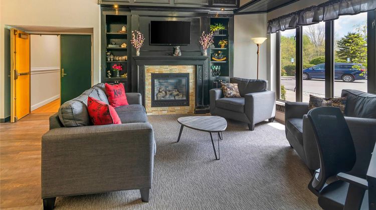 Black Bear Inn, Ascend Collection Lobby