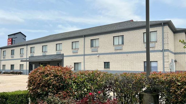 <b>Econo Lodge Beaumont I-10 South Exterior</b>. Images powered by <a href="https://iceportal.shijigroup.com/" title="IcePortal" target="_blank">IcePortal</a>.