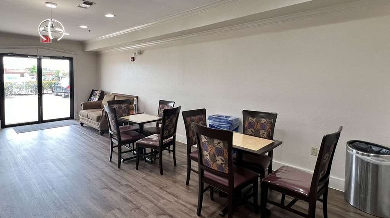 <b>Econo Lodge Beaumont I-10 South Restaurant</b>. Images powered by <a href="https://iceportal.shijigroup.com/" title="IcePortal" target="_blank">IcePortal</a>.