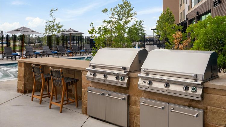 Homewood Suites by Hilton Grand Prairie Exterior