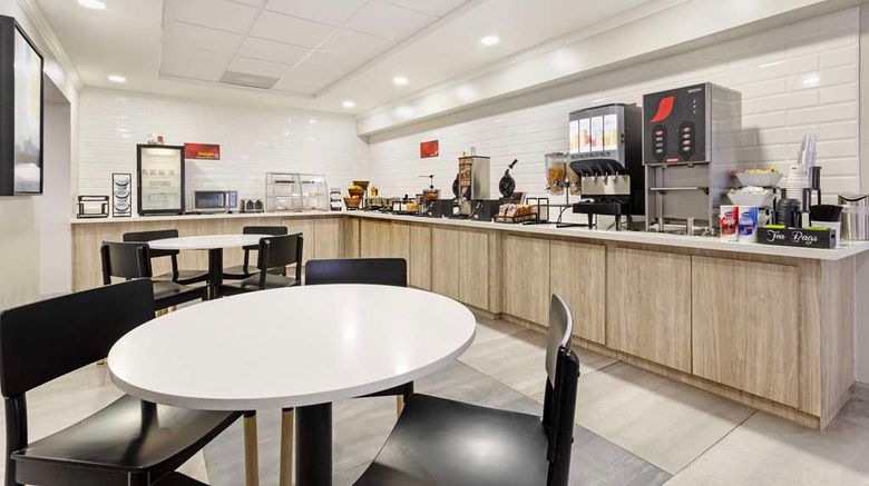 <b>Best Western Plus Sugar Land/Stafford Restaurant</b>. Images powered by <a href="https://iceportal.shijigroup.com/" title="IcePortal" target="_blank">IcePortal</a>.