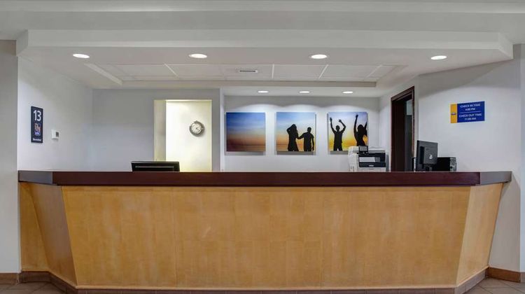 Days Inn by Wyndham Whitecourt Lobby
