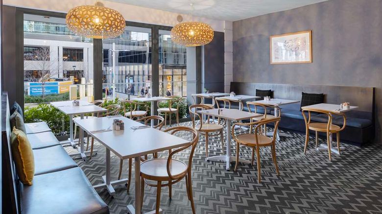 <b>Oaks Perth Hotel Restaurant</b>. Images powered by <a href="https://iceportal.shijigroup.com/" title="IcePortal" target="_blank">IcePortal</a>.