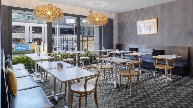 <b>Oaks Perth Hotel Restaurant</b>. Images powered by <a href="https://iceportal.shijigroup.com/" title="IcePortal" target="_blank">IcePortal</a>.