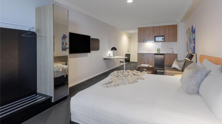 Oaks Perth Hotel Room