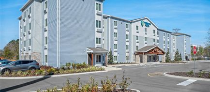 WoodSpring Suites Orlando East UCF Exterior