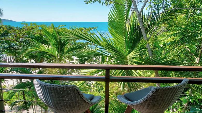 <b>Bedarra Island Resort Suite</b>. Images powered by <a href="https://iceportal.shijigroup.com/" title="IcePortal" target="_blank">IcePortal</a>.