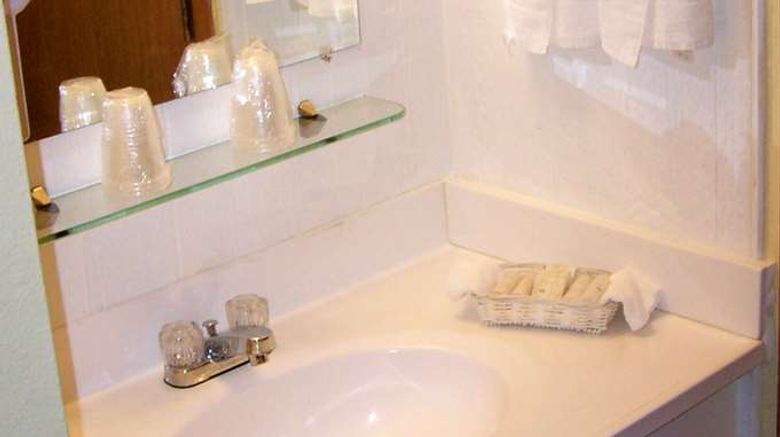 <b>Chena Hot Springs Resort Room</b>. Images powered by <a href="https://iceportal.shijigroup.com/" title="IcePortal" target="_blank">IcePortal</a>.
