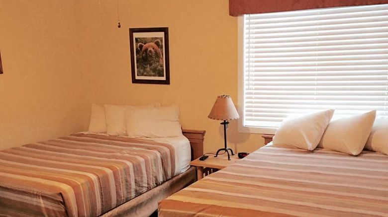<b>Chena Hot Springs Resort Room</b>. Images powered by <a href="https://iceportal.shijigroup.com/" title="IcePortal" target="_blank">IcePortal</a>.