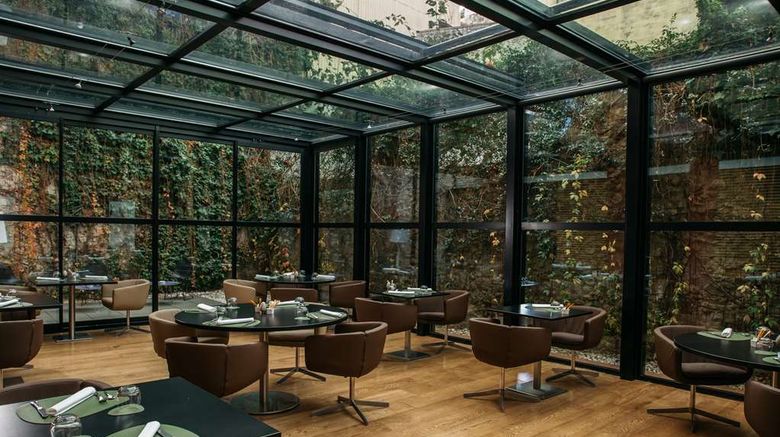 <b>Mercer Hotel Casa Torner i Guell Restaurant</b>. Images powered by <a href="https://iceportal.shijigroup.com/" title="IcePortal" target="_blank">IcePortal</a>.