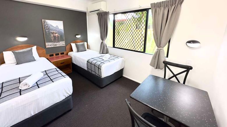 <b>Mackay Resort Motel Room</b>. Images powered by <a href="https://iceportal.shijigroup.com/" title="IcePortal" target="_blank">IcePortal</a>.