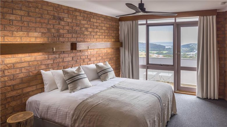 <b>Hillcrest Merimbula Room</b>. Images powered by <a href="https://iceportal.shijigroup.com/" title="IcePortal" target="_blank">IcePortal</a>.