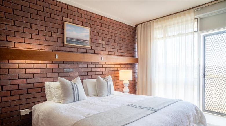 <b>Hillcrest Merimbula Room</b>. Images powered by <a href="https://iceportal.shijigroup.com/" title="IcePortal" target="_blank">IcePortal</a>.