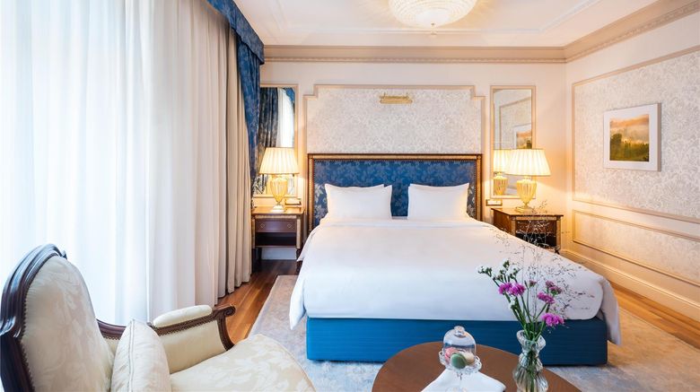<b>Hotel Fluela, The Unbound Coll by Hyatt Room</b>. Images powered by <a href="https://iceportal.shijigroup.com/" title="IcePortal" target="_blank">IcePortal</a>.
