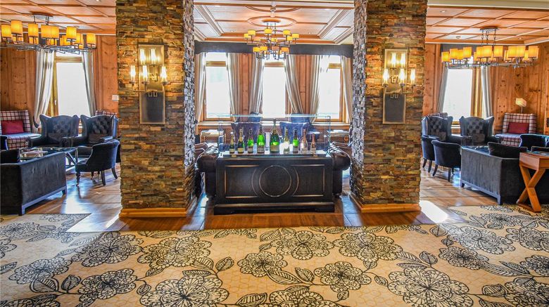 <b>Hotel Fluela, The Unbound Coll by Hyatt Restaurant</b>. Images powered by <a href="https://iceportal.shijigroup.com/" title="IcePortal" target="_blank">IcePortal</a>.