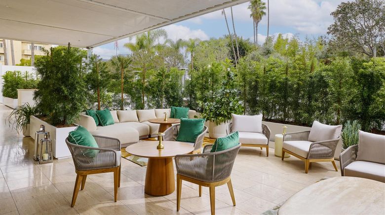 <b>Cameo Beverly Hills, LXR Hotels & Resort Restaurant</b>. Images powered by <a href="https://iceportal.shijigroup.com/" title="IcePortal" target="_blank">IcePortal</a>.