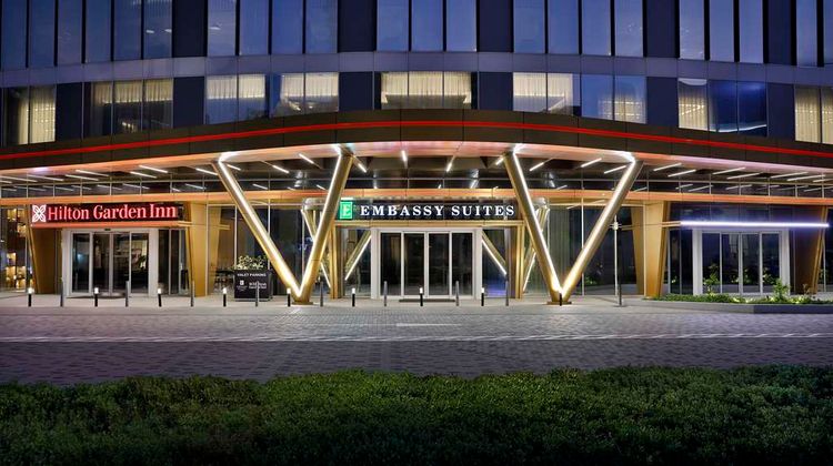 Hilton Garden Inn Dubai Business Bay Exterior