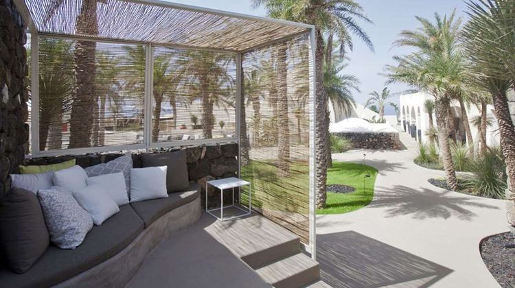 Sikelia Resort Exterior