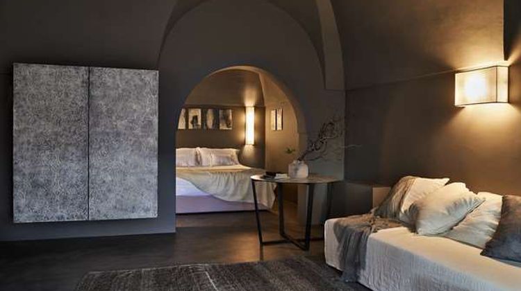 Sikelia Resort Suite