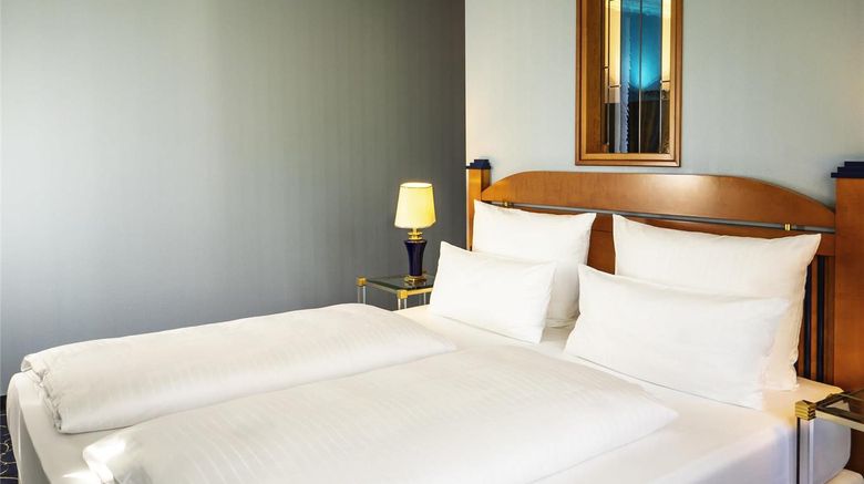 <b>Atomis Hotel Munich Airport by Mercure Room</b>. Images powered by <a href="https://iceportal.shijigroup.com/" title="IcePortal" target="_blank">IcePortal</a>.