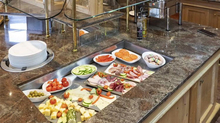 Atomis Hotel Munich Airport by Mercure Restaurant