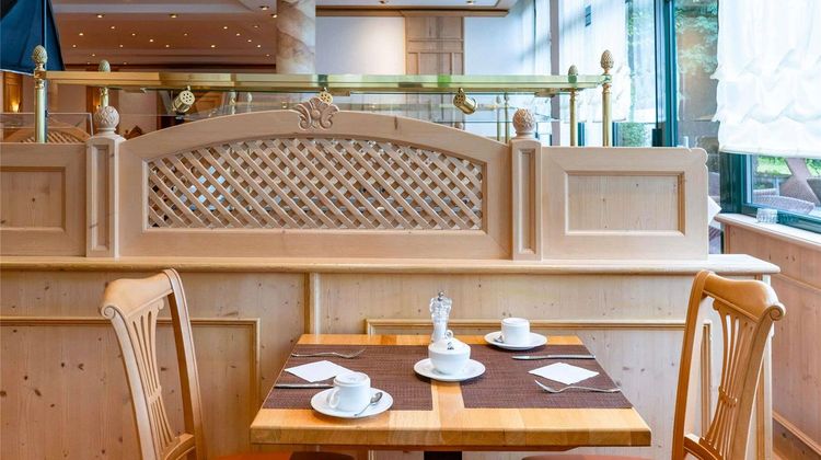 Atomis Hotel Munich Airport by Mercure Restaurant